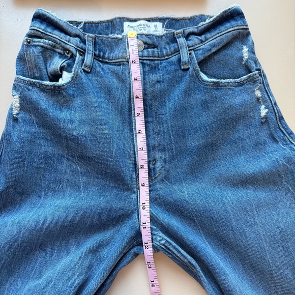Abercrombie & Fitch Ultra High Rise 90s Straight Jean Size 26 2 - Picture 9 of 10